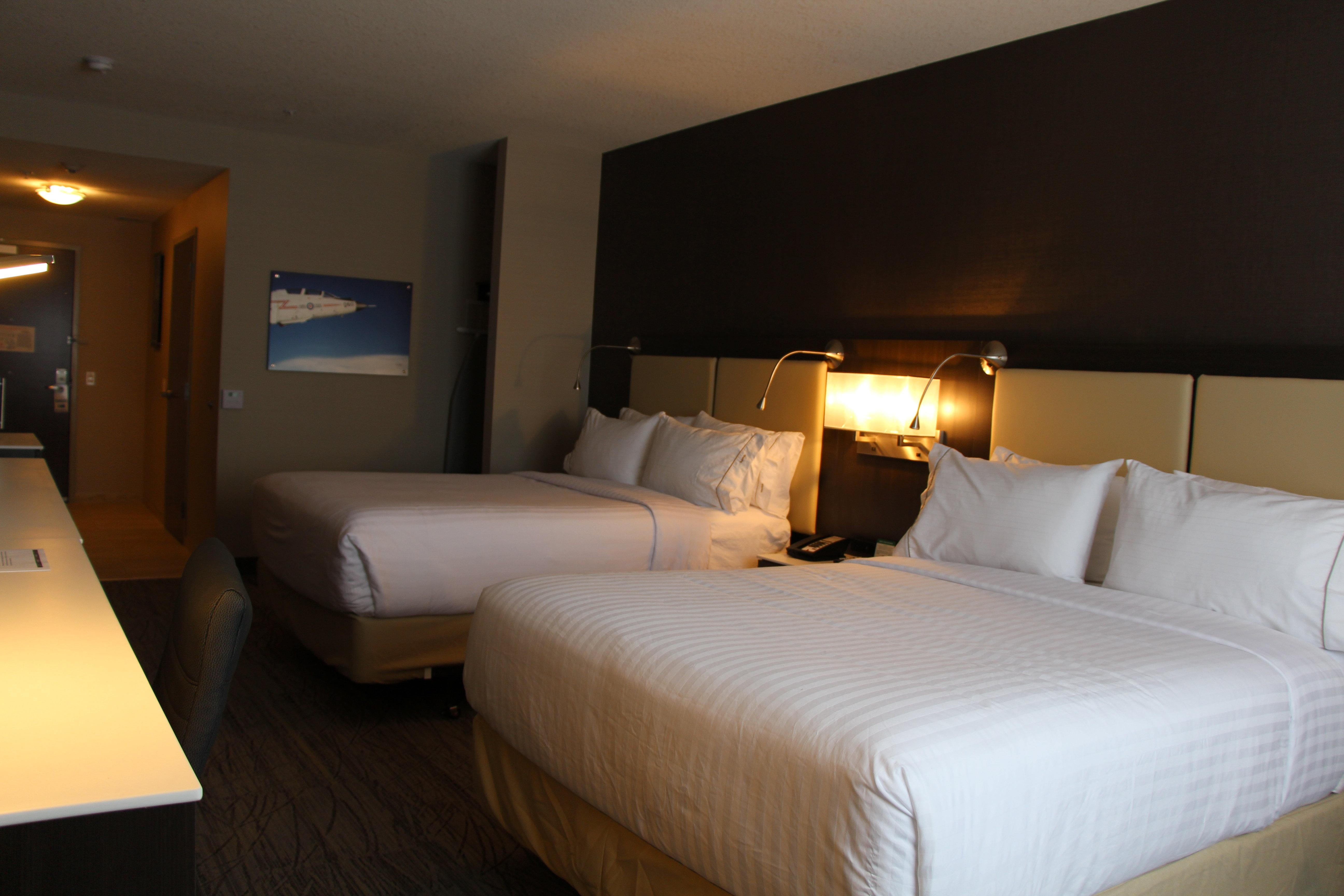 Holiday Inn Express & Suites Cold Lake By Ihg Zewnętrze zdjęcie