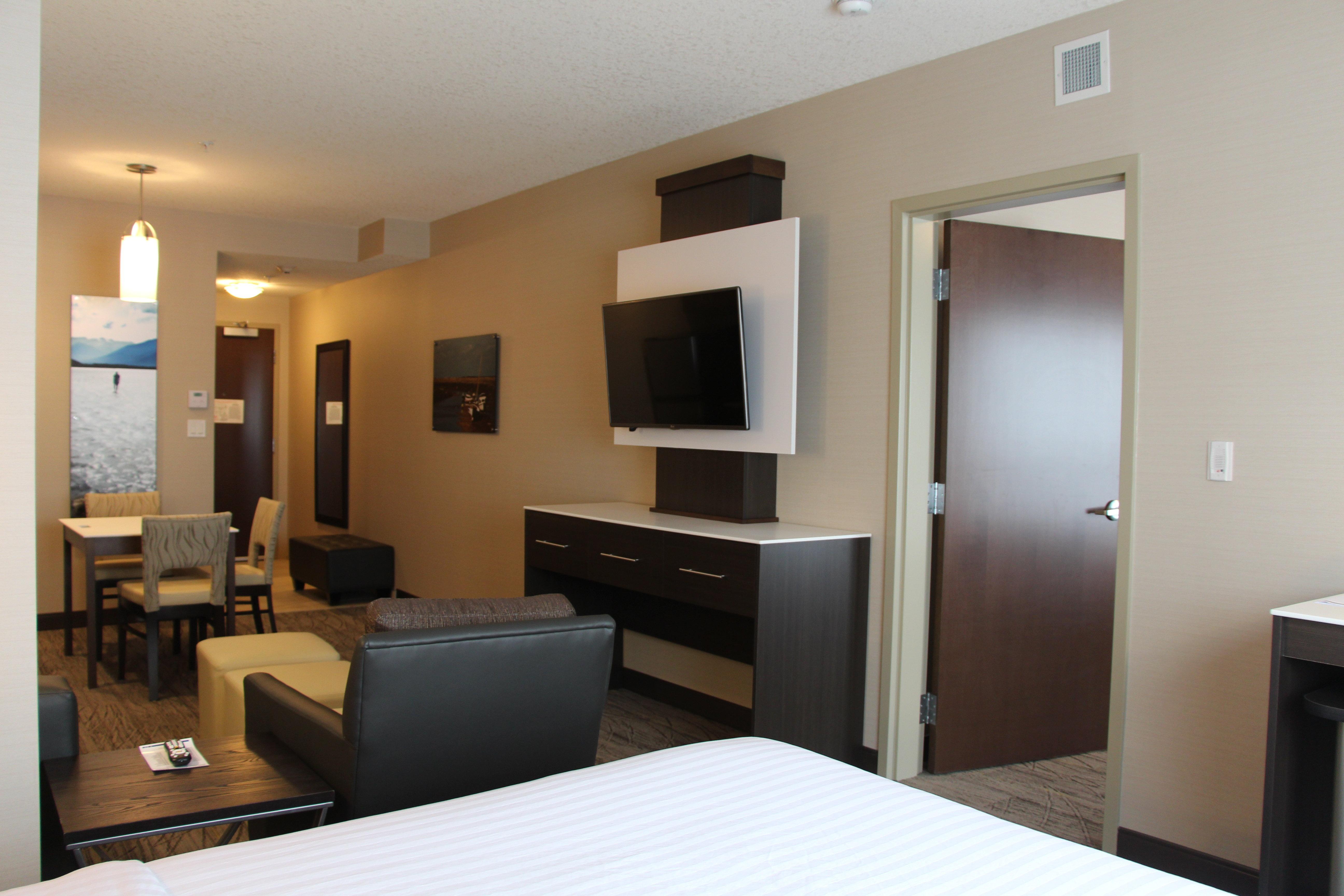 Holiday Inn Express & Suites Cold Lake By Ihg Zewnętrze zdjęcie