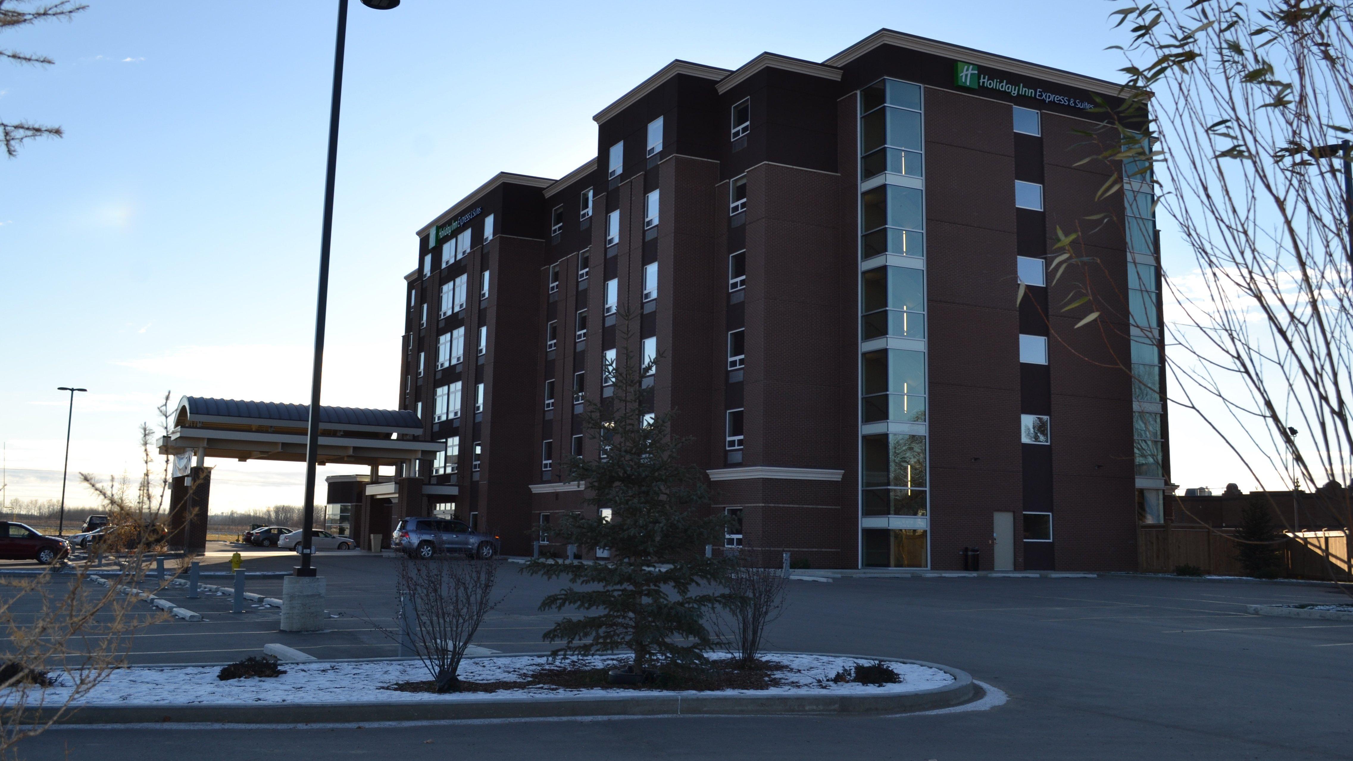 Holiday Inn Express & Suites Cold Lake By Ihg Zewnętrze zdjęcie