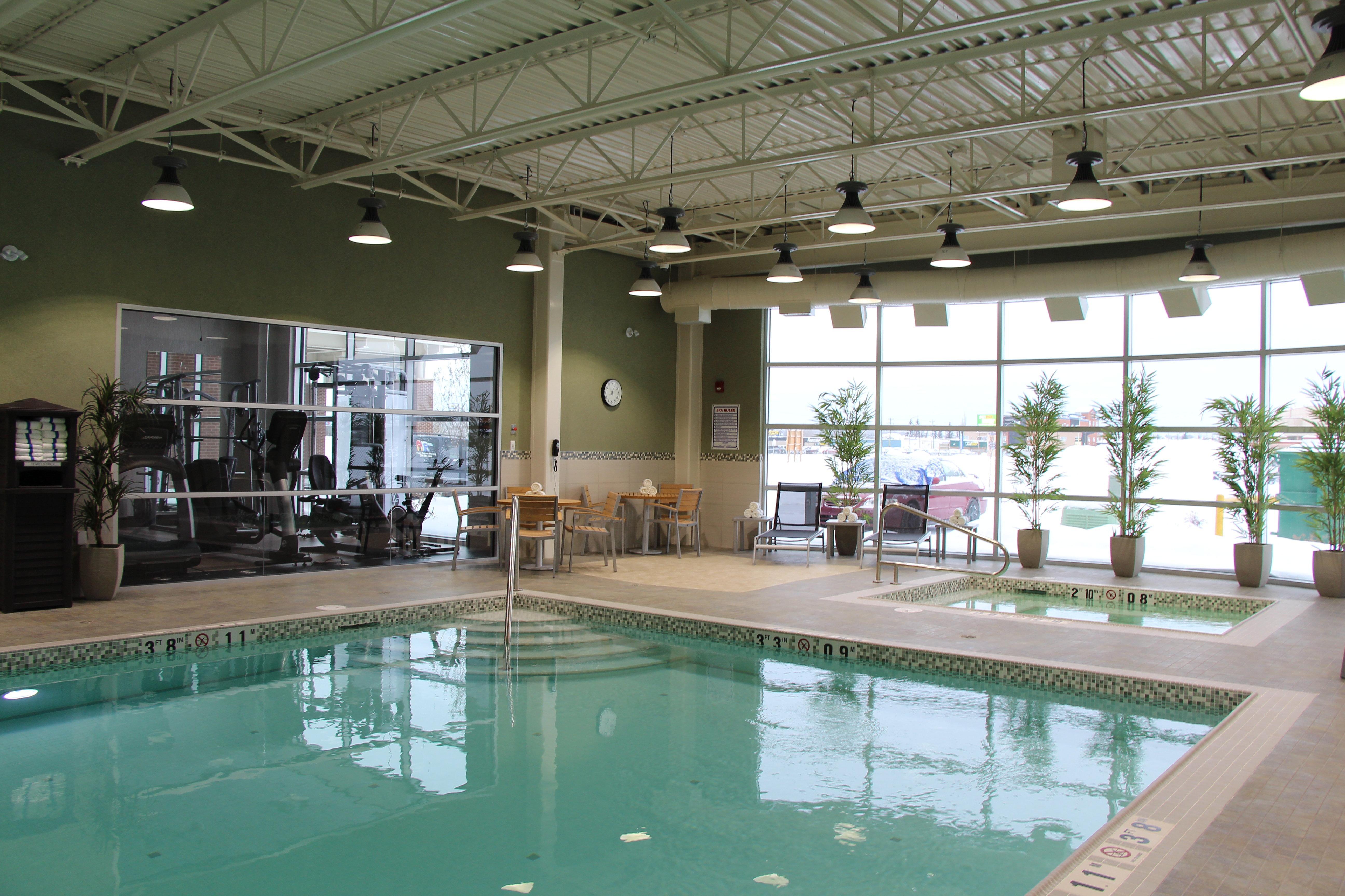 Holiday Inn Express & Suites Cold Lake By Ihg Zewnętrze zdjęcie