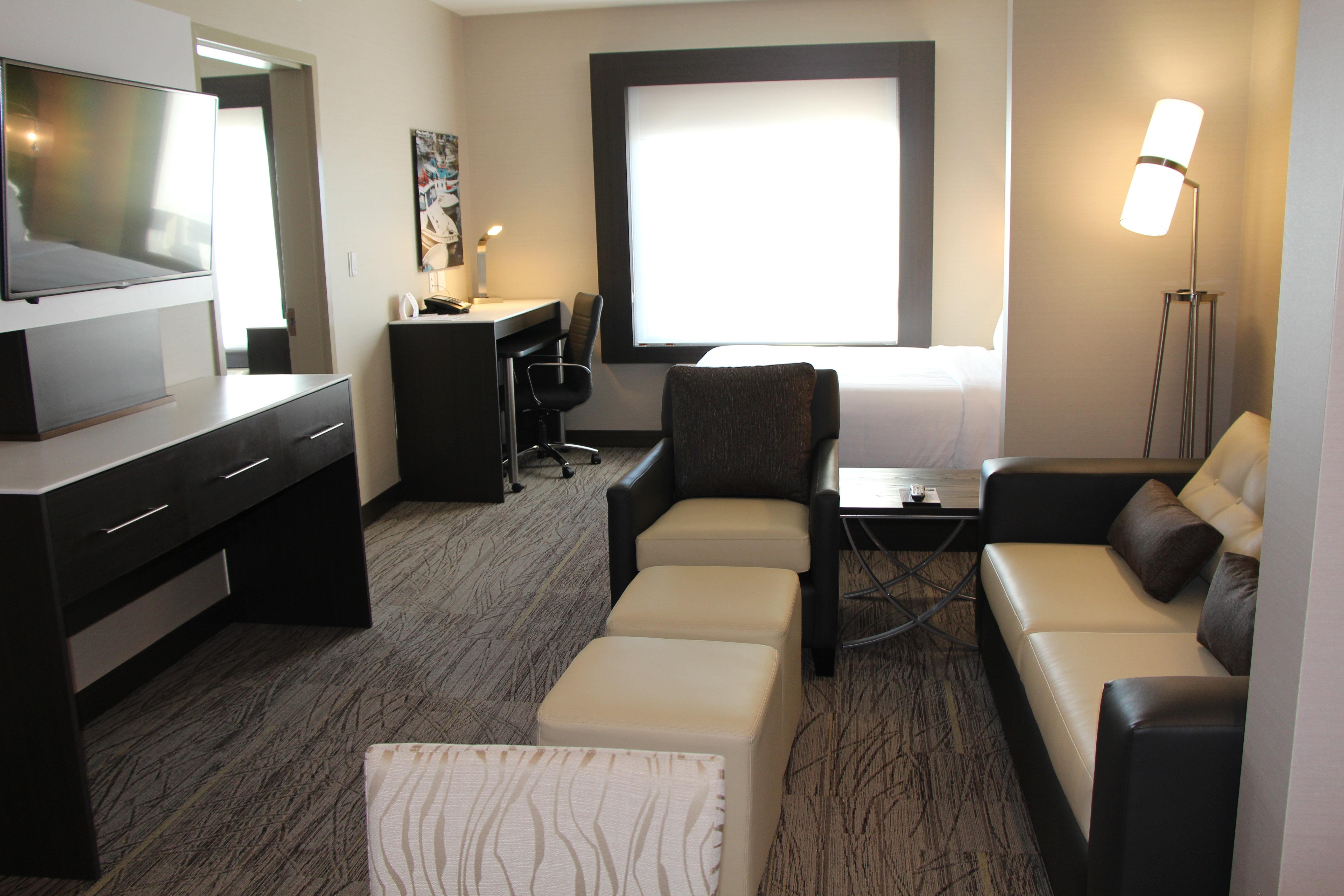 Holiday Inn Express & Suites Cold Lake By Ihg Zewnętrze zdjęcie