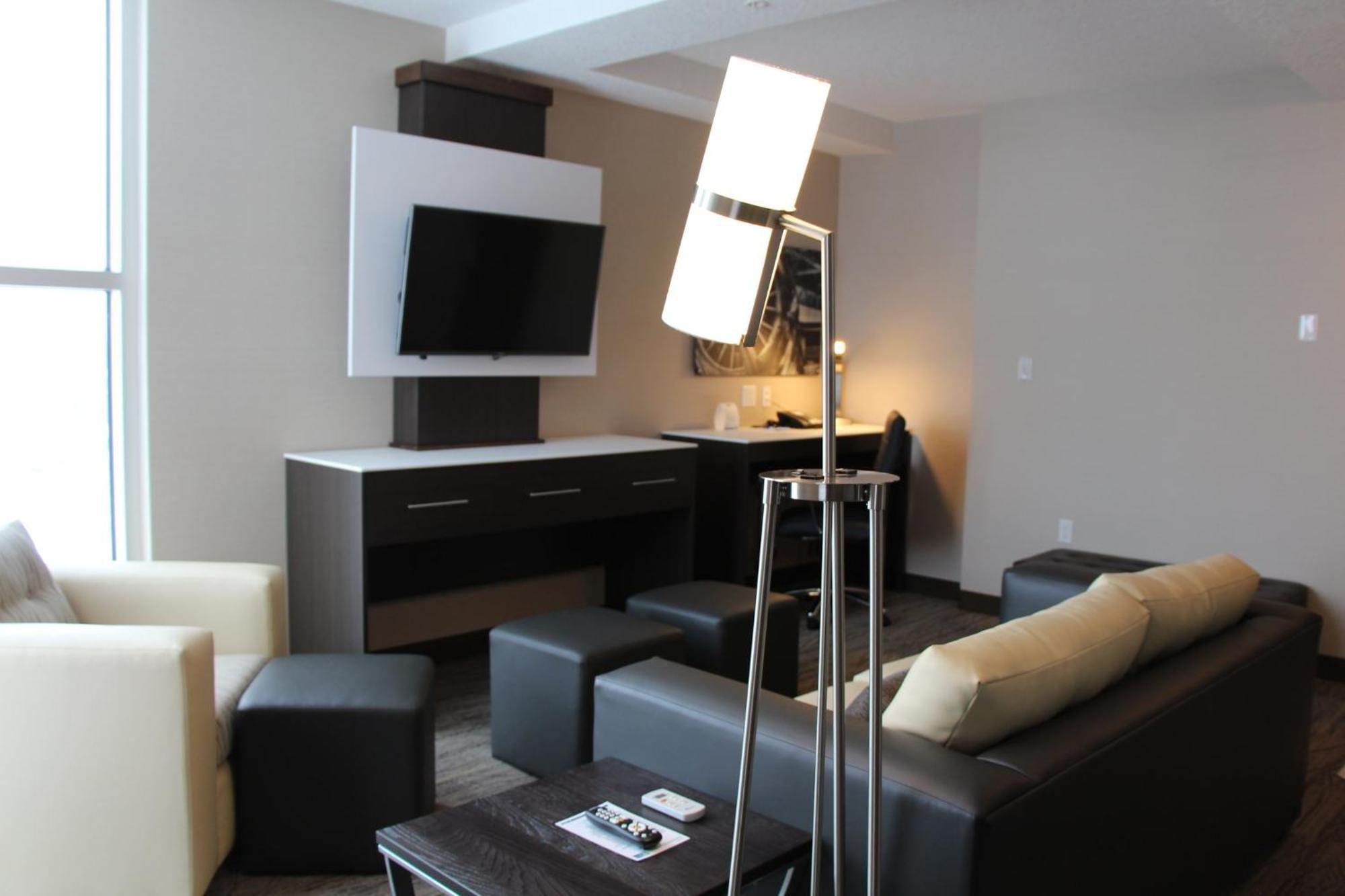 Holiday Inn Express & Suites Cold Lake By Ihg Zewnętrze zdjęcie