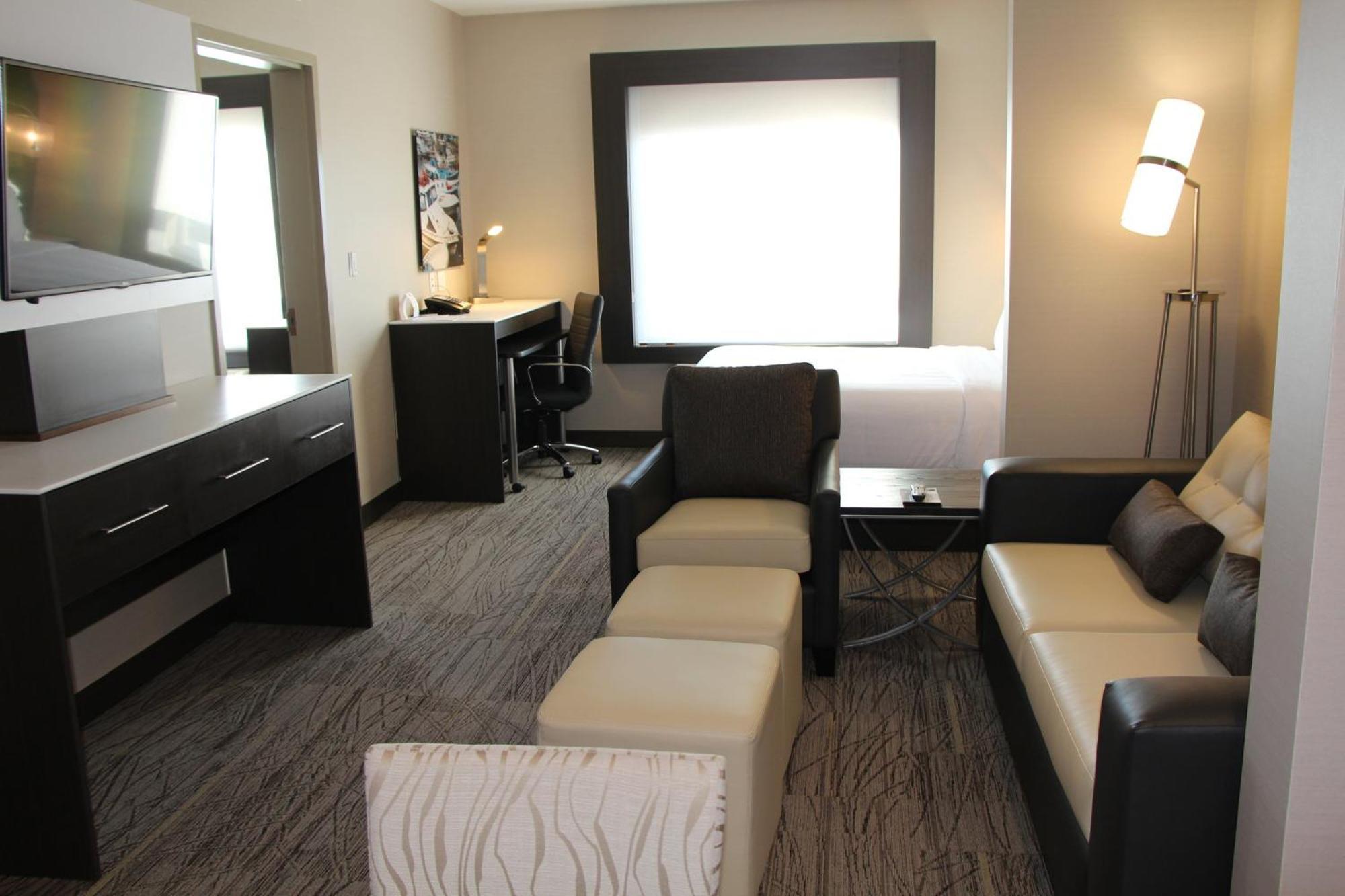 Holiday Inn Express & Suites Cold Lake By Ihg Zewnętrze zdjęcie