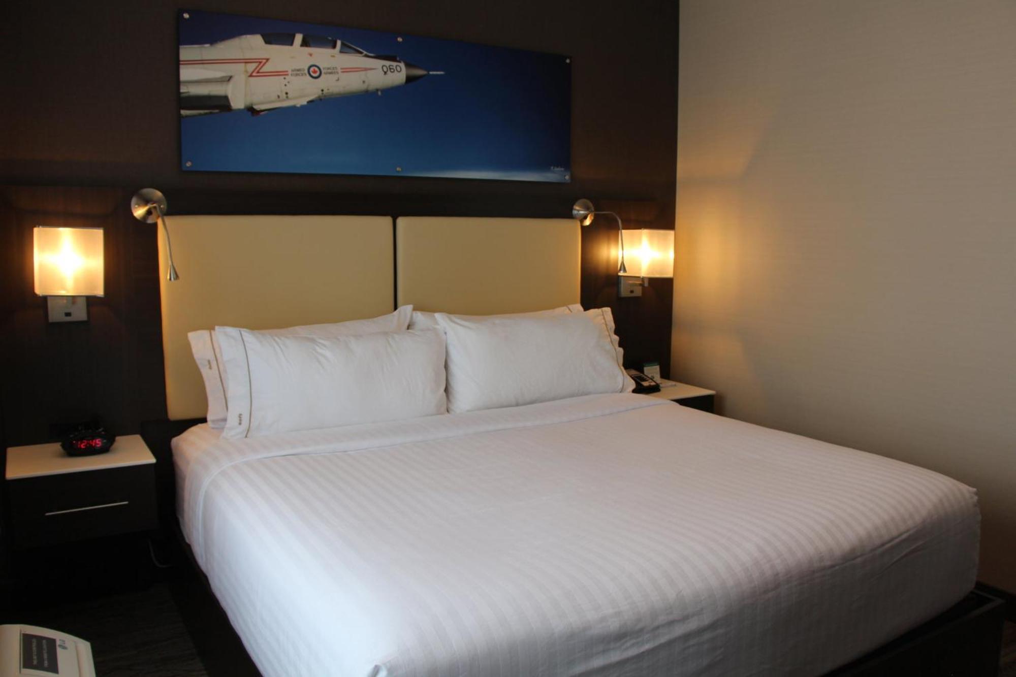 Holiday Inn Express & Suites Cold Lake By Ihg Zewnętrze zdjęcie